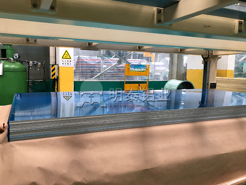 6061t6 國(guó)標(biāo)中厚鋁板 單面/雙面覆膜 附帶原廠質(zhì)保書(shū)